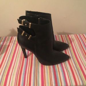 Guess black leather booties